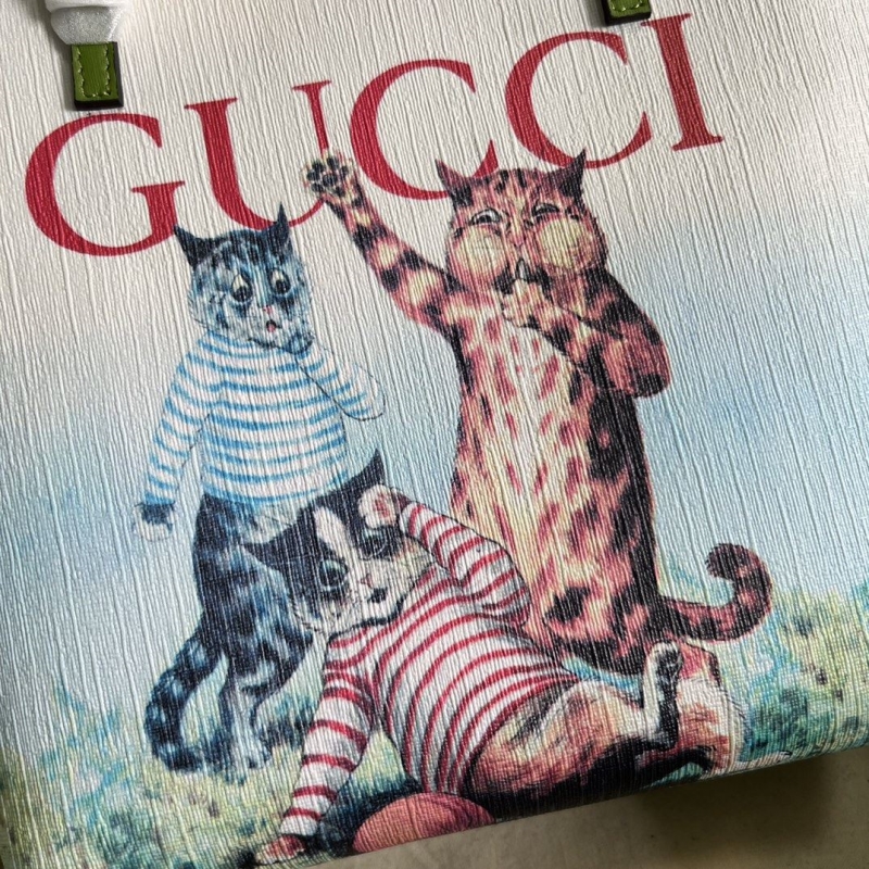 Gucci Shopping Bags